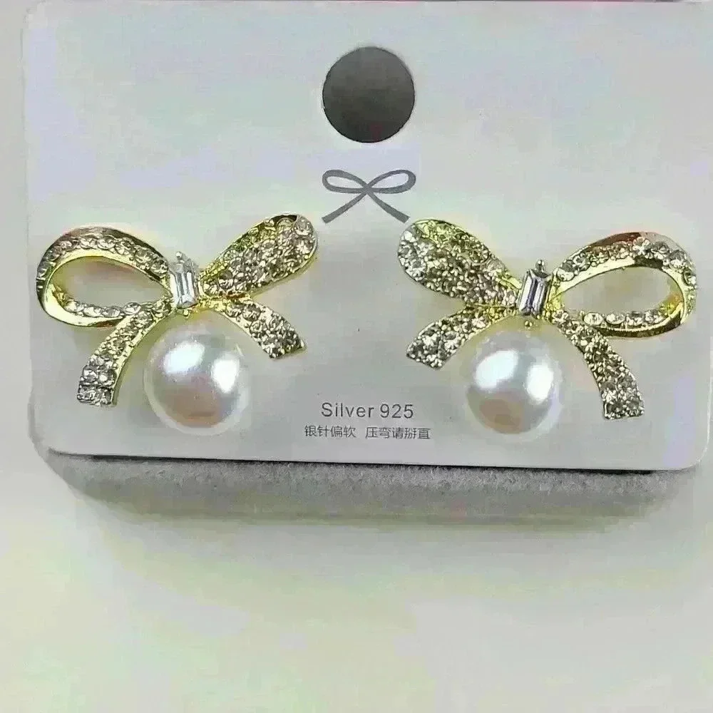 925 Sterling Silver pearl rhinestones earrings Gold-toned faux pearl - Picture 4 of 10